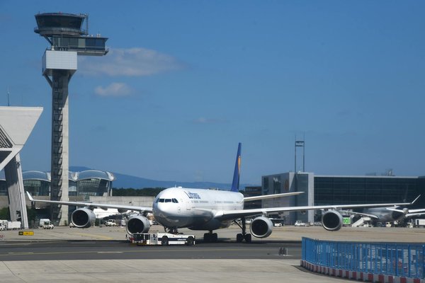 Comment organiser une expédition de pêche sous la glace en Norvège?